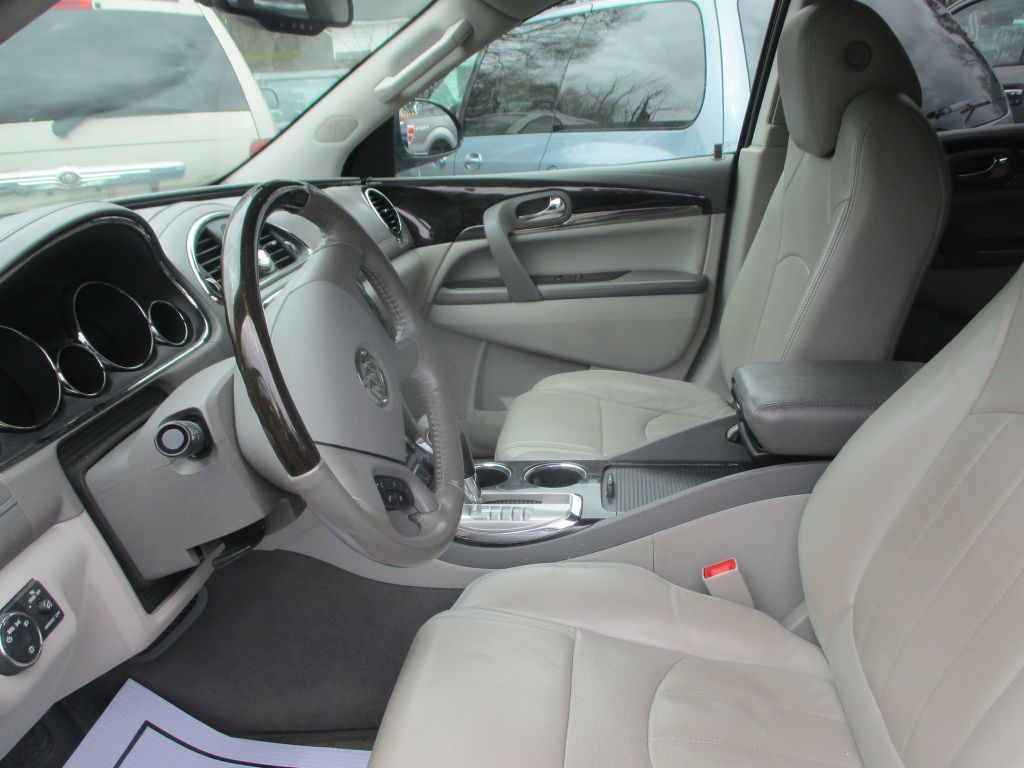 Photo 13 of this BUICK ENCLAVE