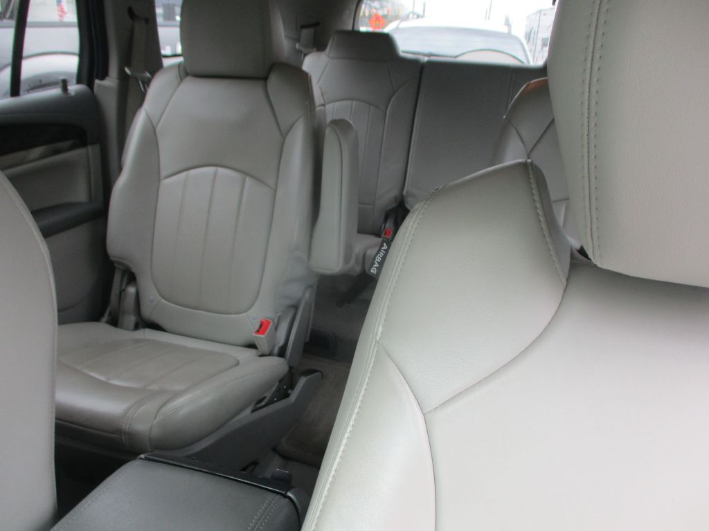 Photo 15 of this BUICK ENCLAVE