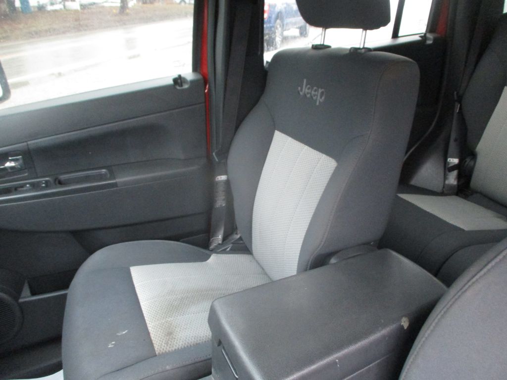 JEEP LIBERTY 2009 JEEP LIBERTY 1J8GN28K89W515395