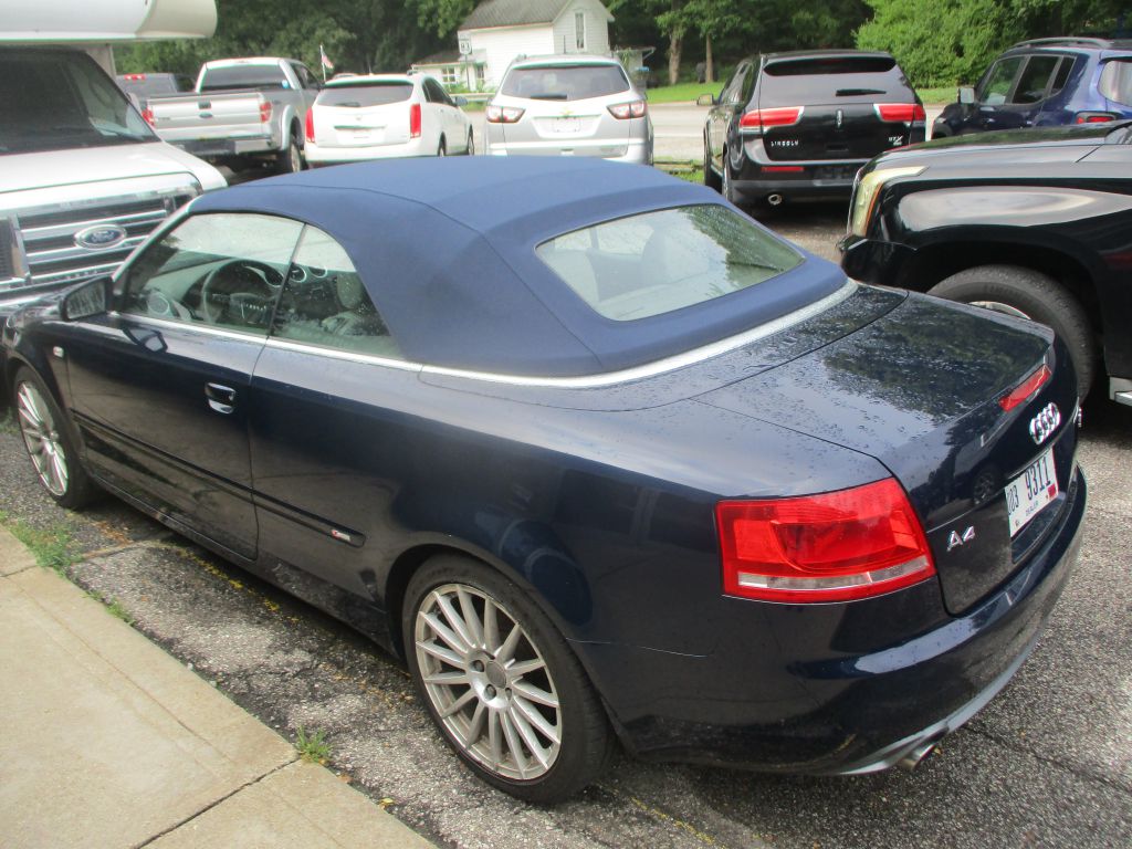 Photo 2 of this AUDI A4