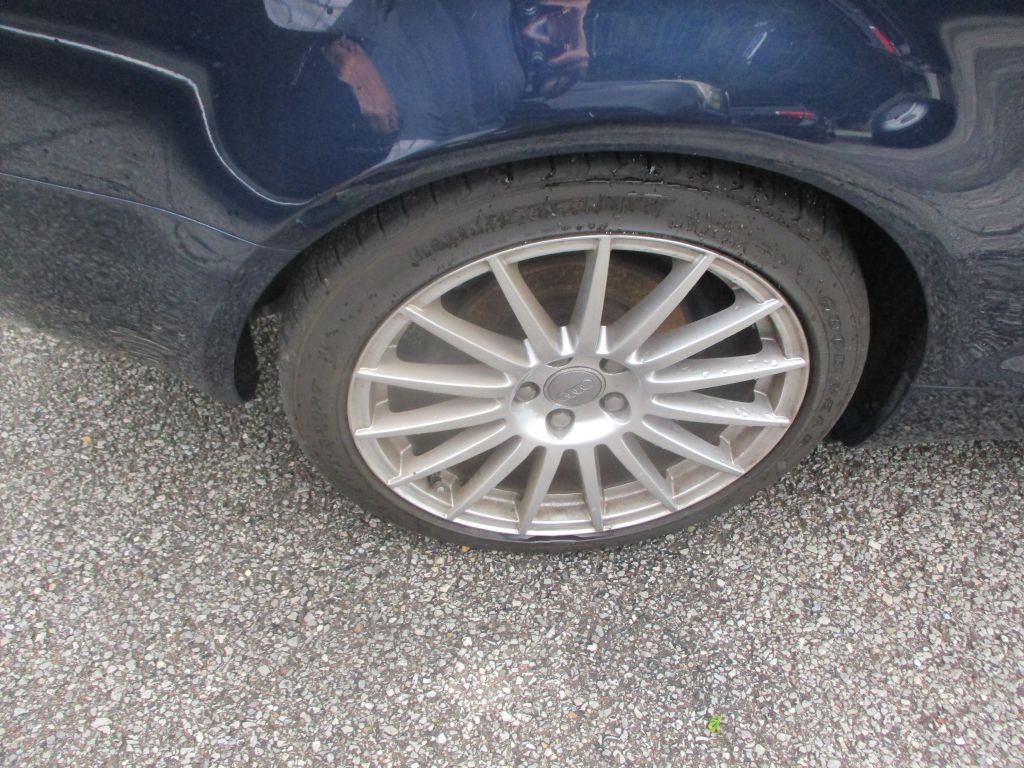 Photo 5 of this AUDI A4