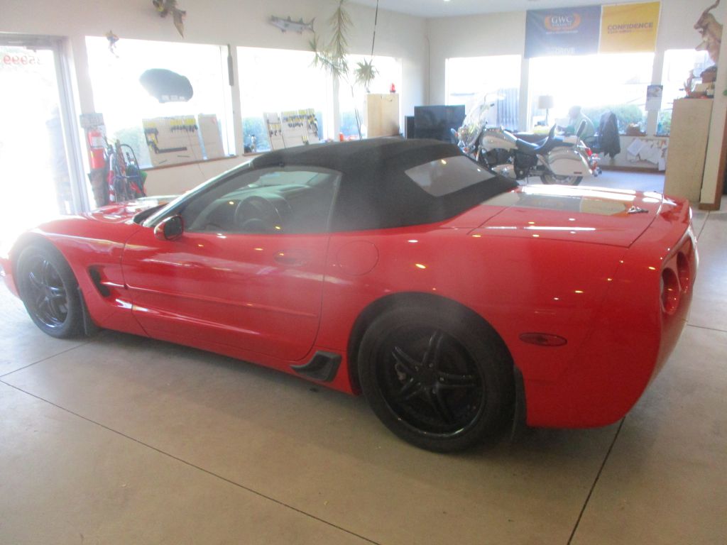 Photo 5 of this CHEVROLET CORVETTE