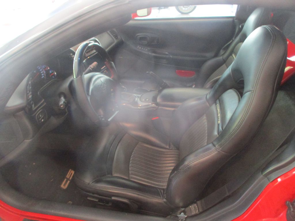 Photo 8 of this CHEVROLET CORVETTE