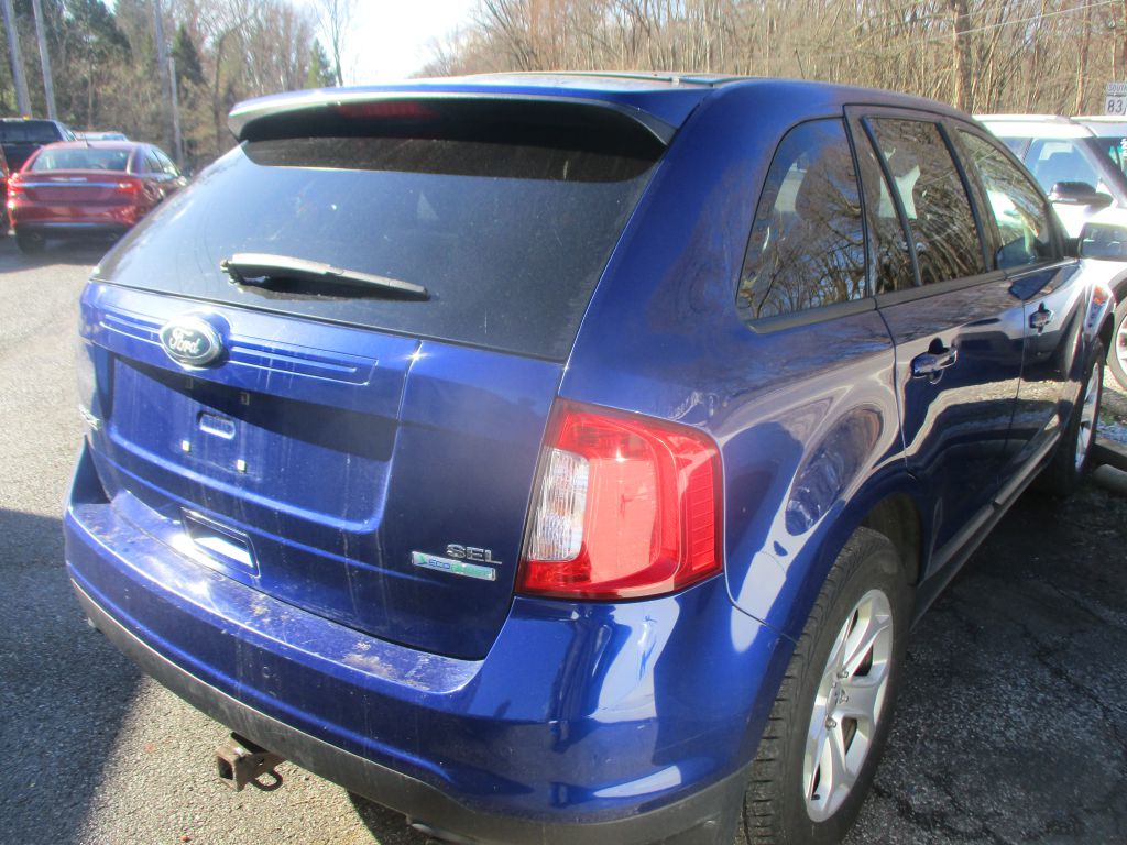 Photo 5 of this FORD EDGE