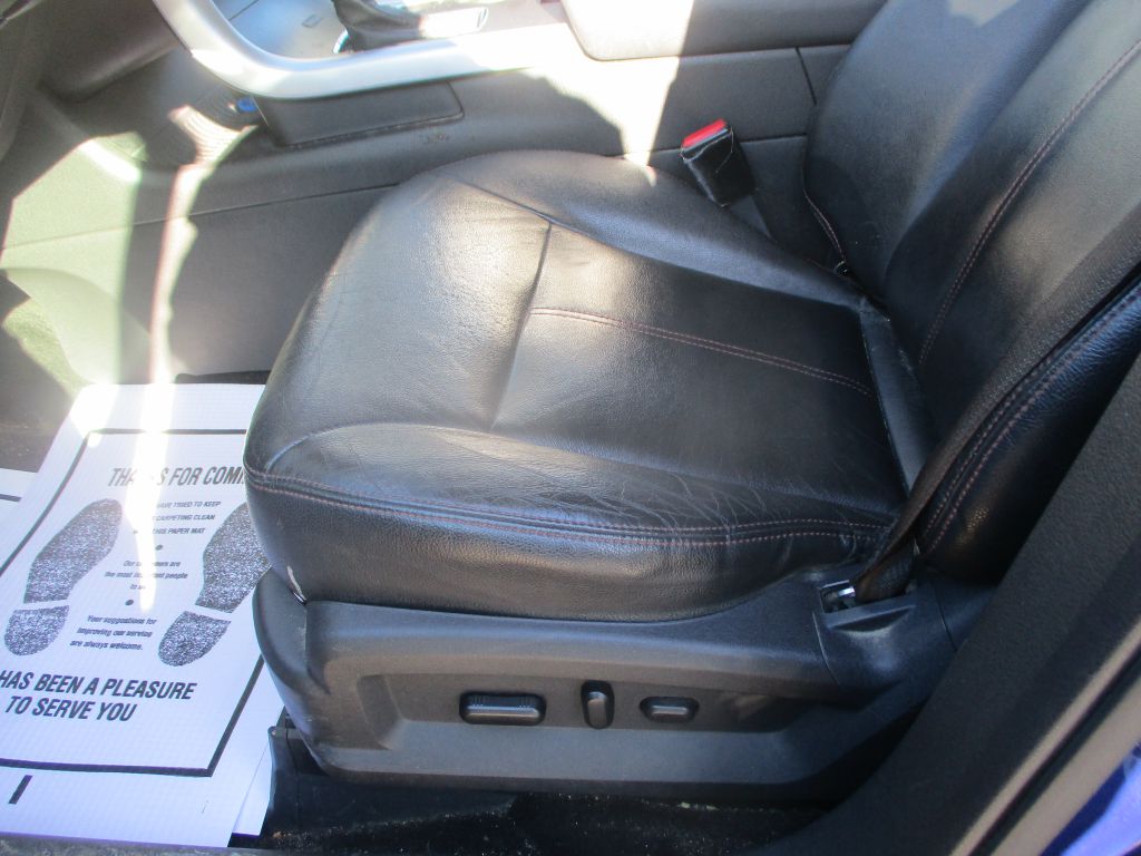 Photo 12 of this FORD EDGE