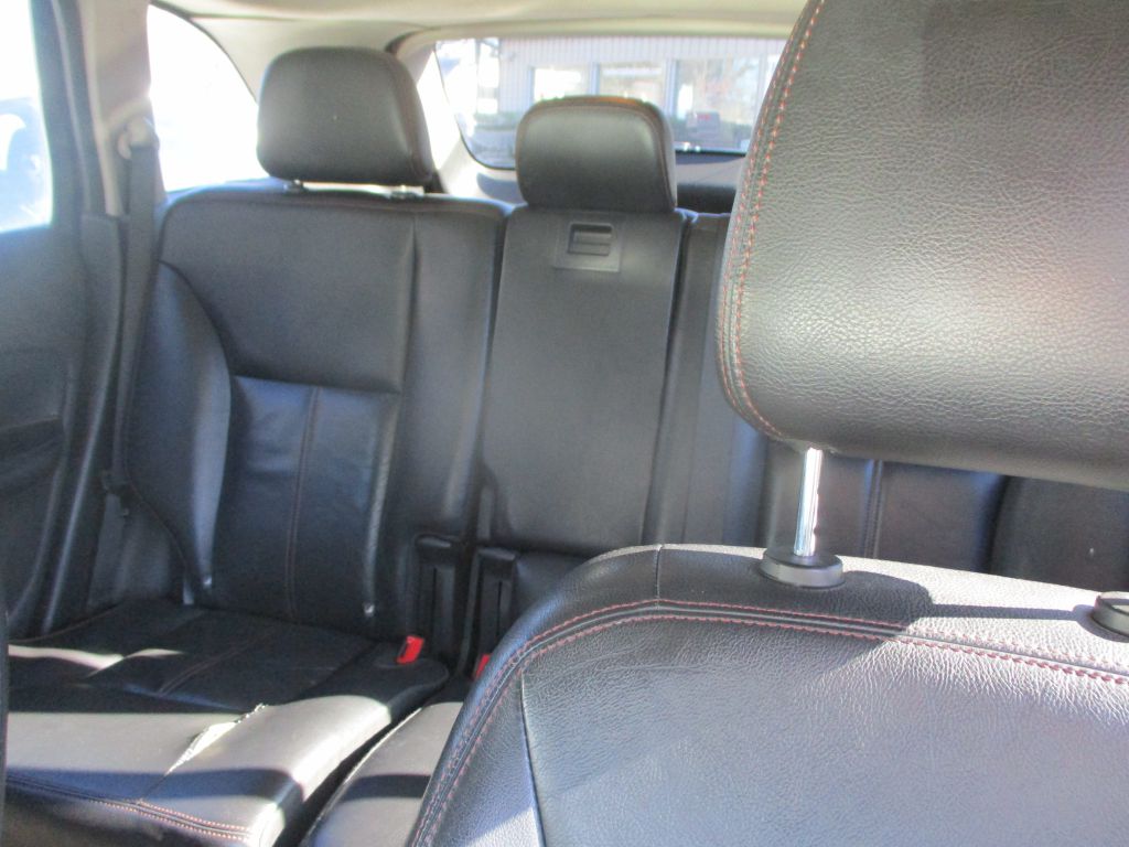 Photo 15 of this FORD EDGE