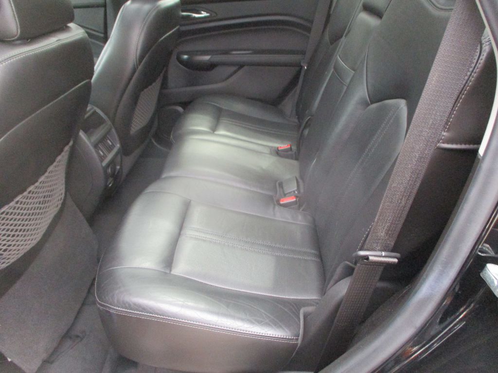 Photo 7 of this CADILLAC SRX