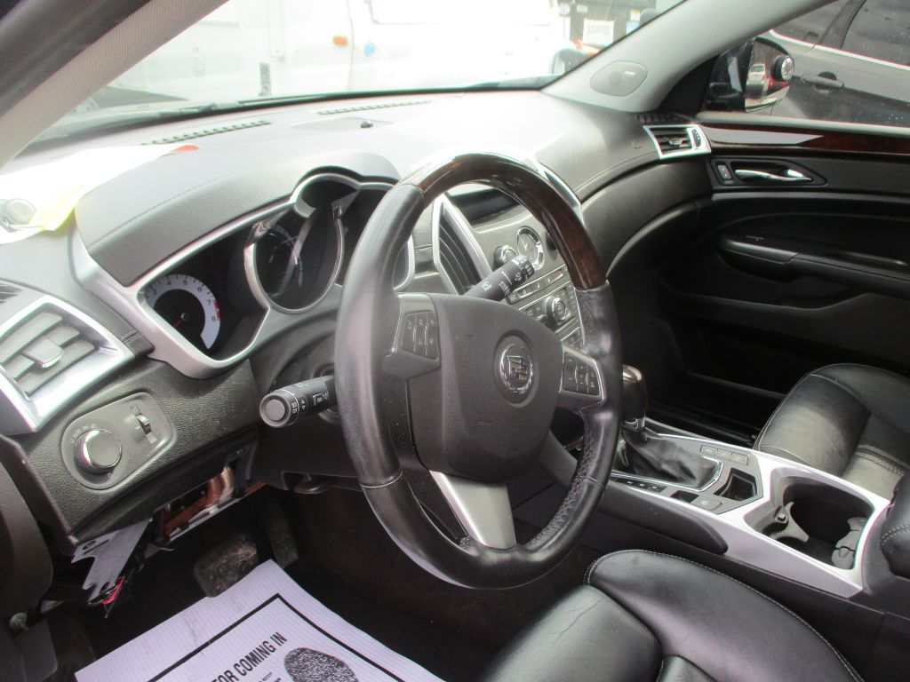 Photo 12 of this CADILLAC SRX