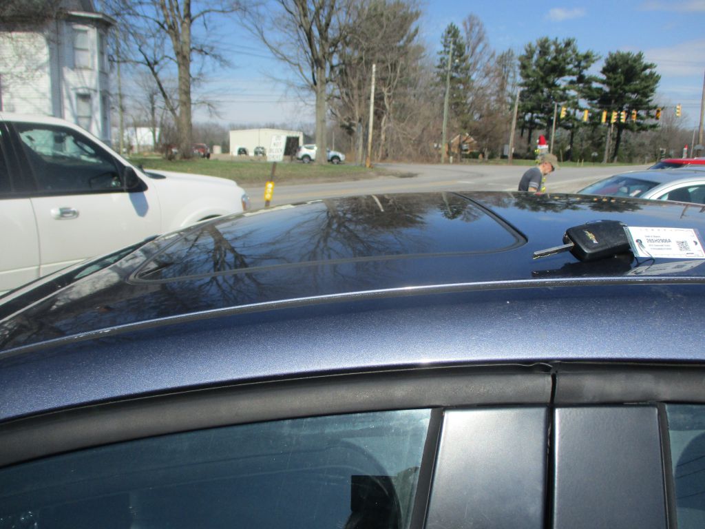 Photo 3 of this CHEVROLET CRUZE