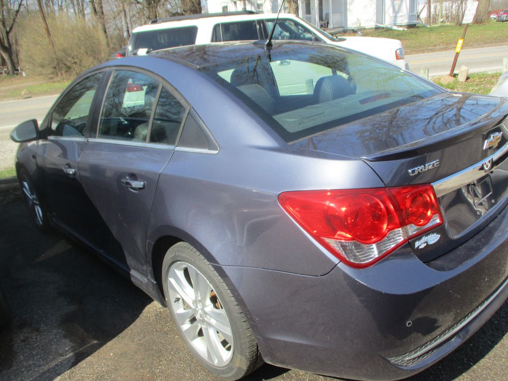 Photo 8 of this CHEVROLET CRUZE