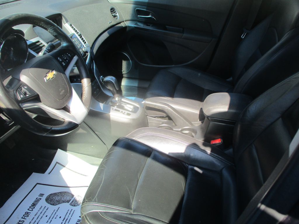 Photo 14 of this CHEVROLET CRUZE