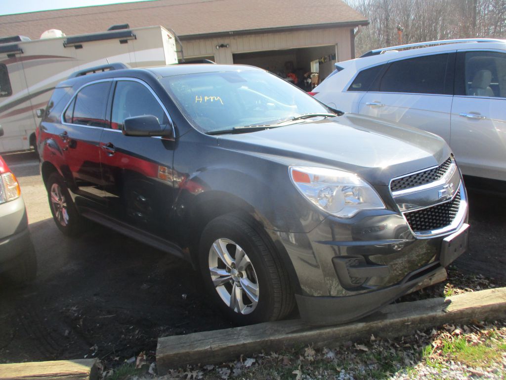 Photo 3 of this CHEVROLET EQUINOX