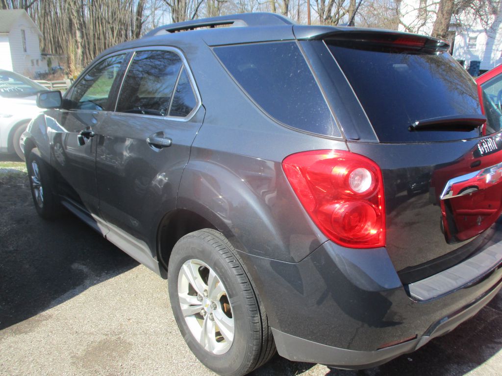 Photo 6 of this CHEVROLET EQUINOX