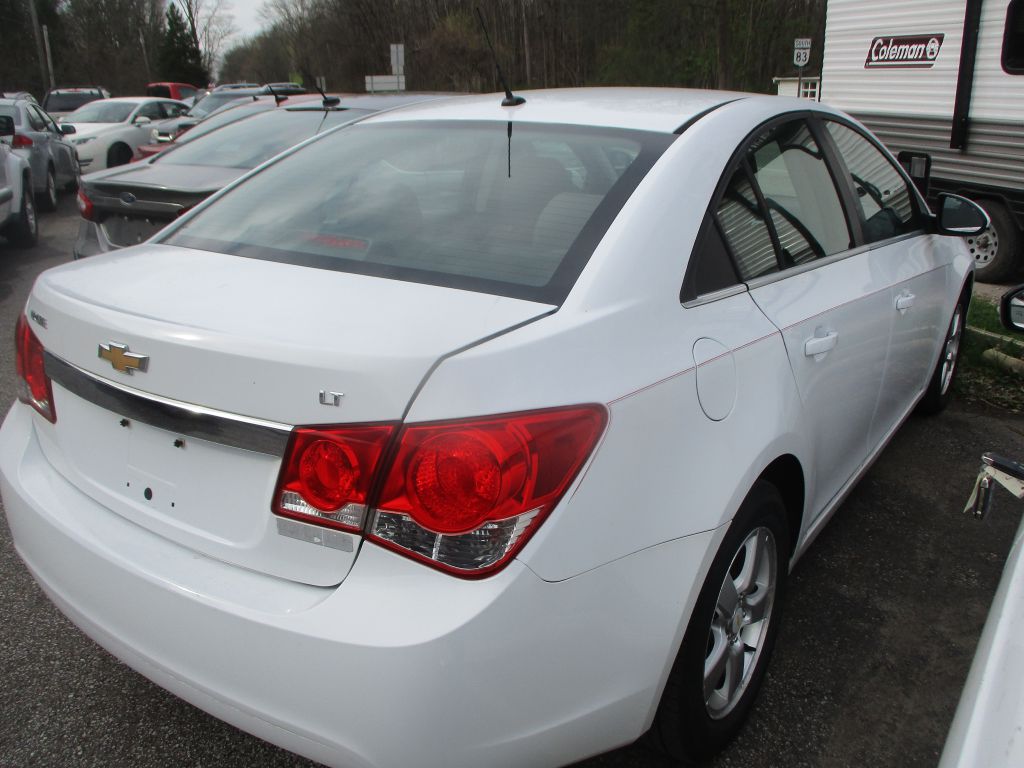 Photo 7 of this CHEVROLET CRUZE