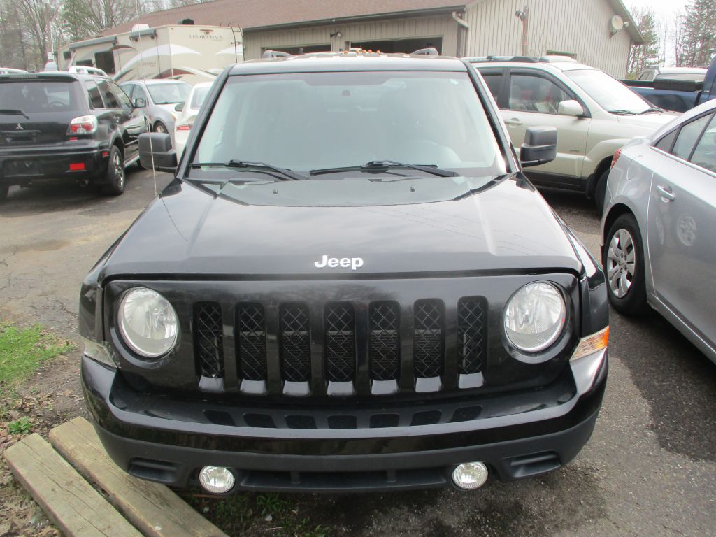 Photo 2 of this JEEP PATRIOT
