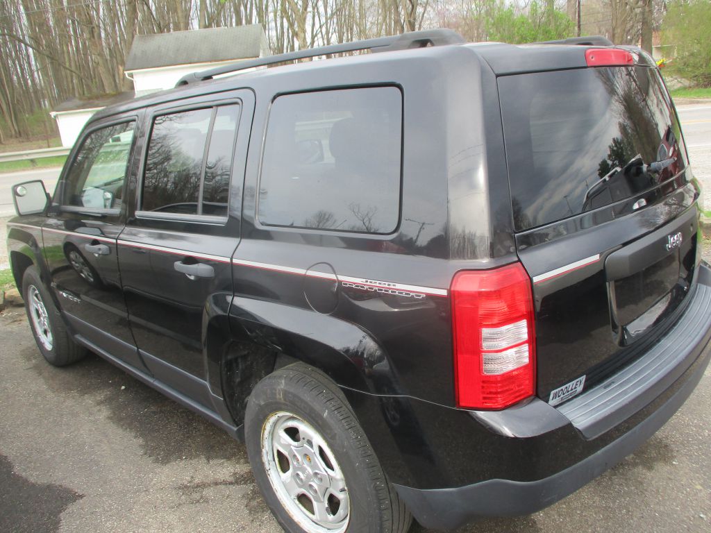 Photo 4 of this JEEP PATRIOT