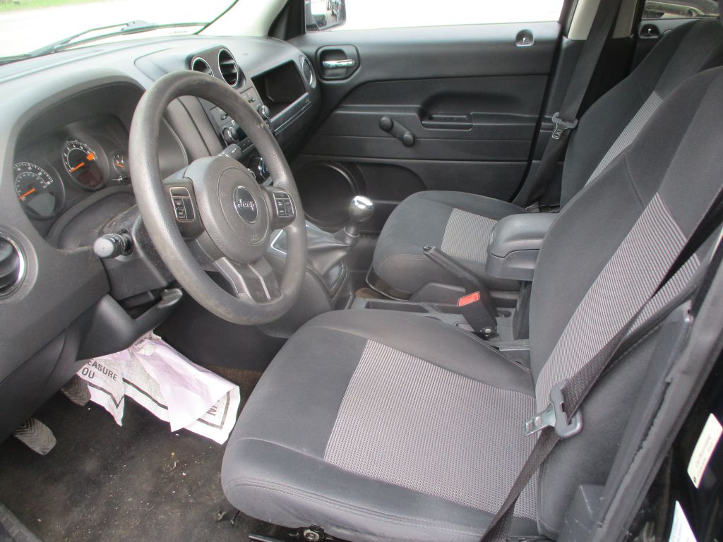 Photo 11 of this JEEP PATRIOT