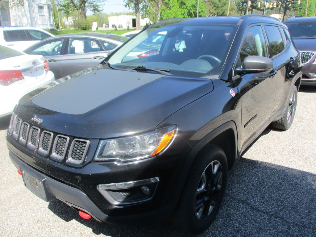Photo 2 of this JEEP COMPASS