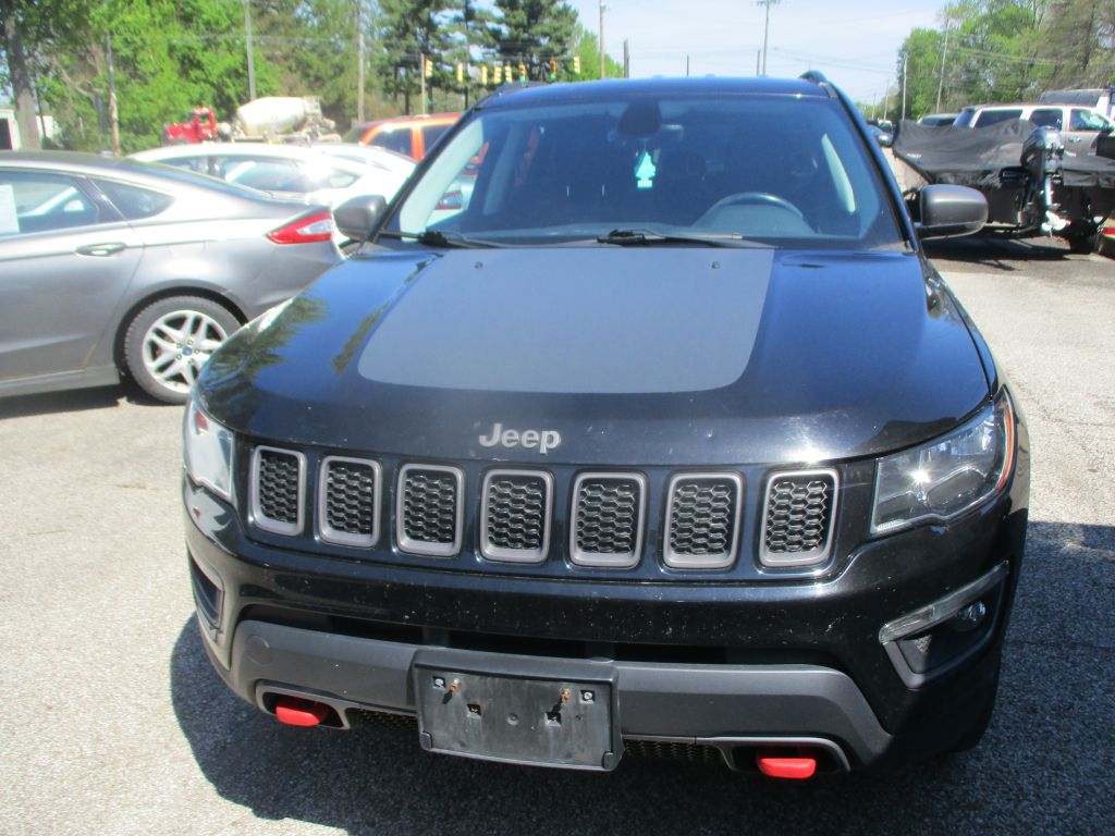 Photo 3 of this JEEP COMPASS