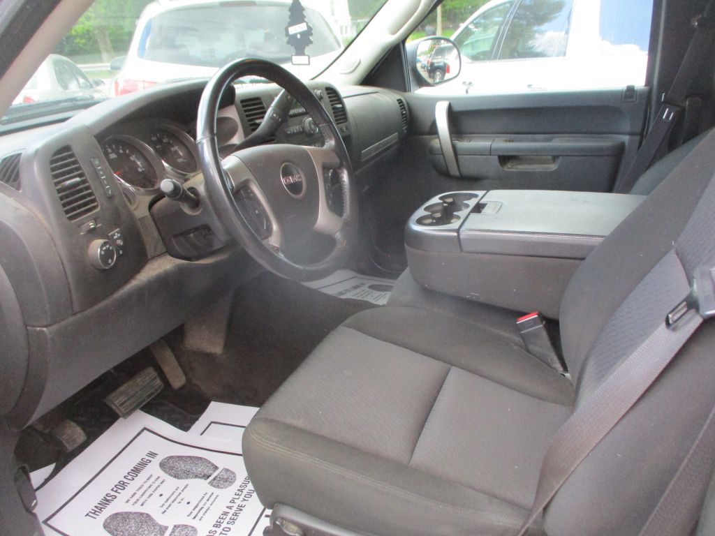 Photo 5 of this GMC SIERRA