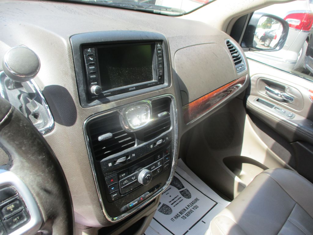 CHRYSLER TOWN & COUNTRY 2014 CHRYSLER TOWN & COUNTRY 2C4RC1BG2ER125318