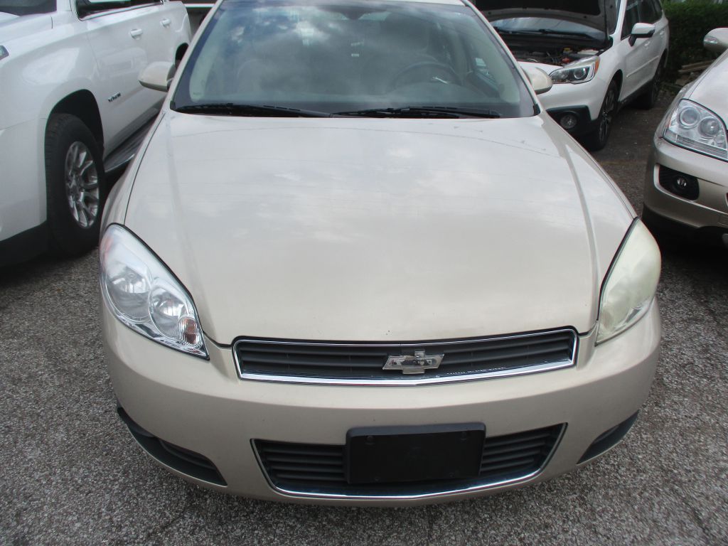 Photo 2 of this CHEVROLET IMPALA