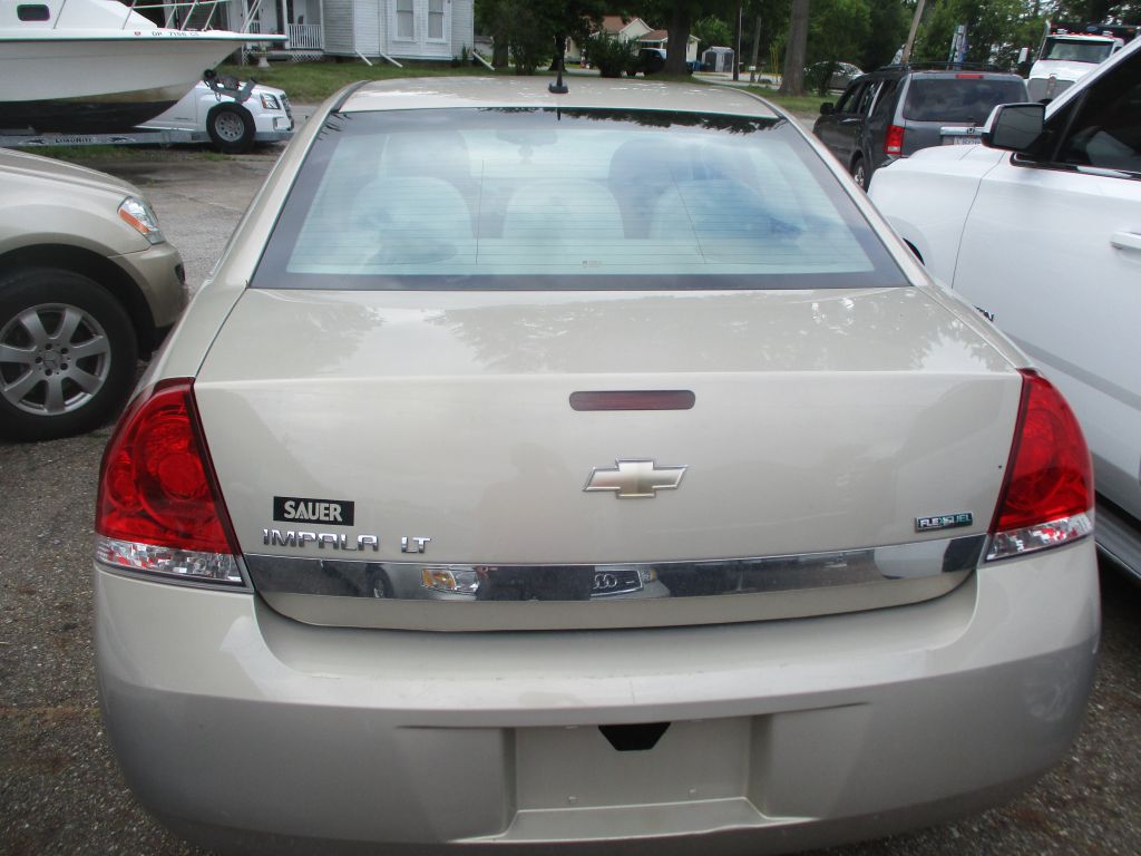 Photo 6 of this CHEVROLET IMPALA