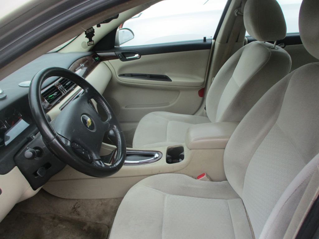 Photo 14 of this CHEVROLET IMPALA