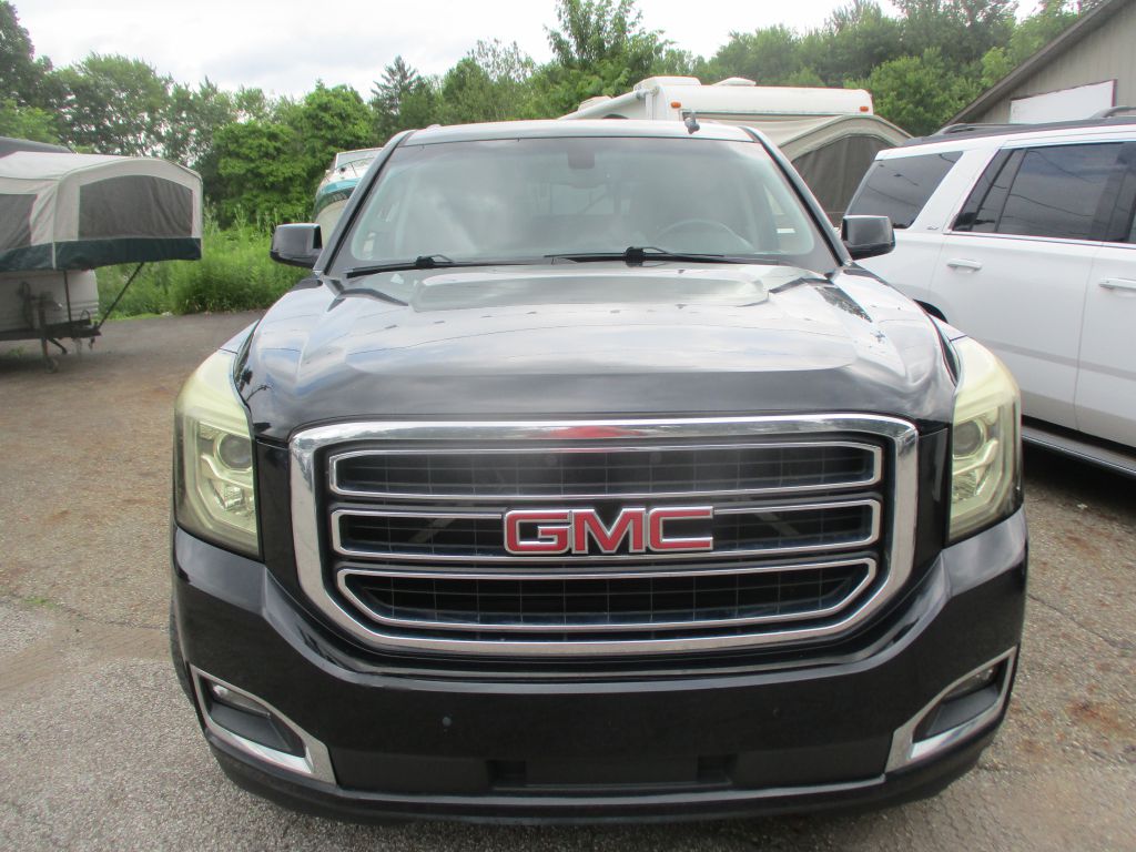 Photo 2 of this GMC YUKON