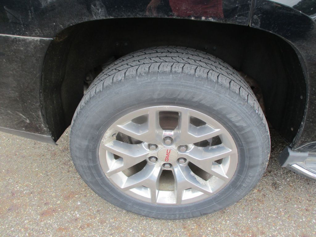 Photo 4 of this GMC YUKON