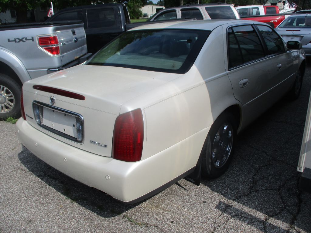 Photo 5 of this CADILLAC DEVILLE