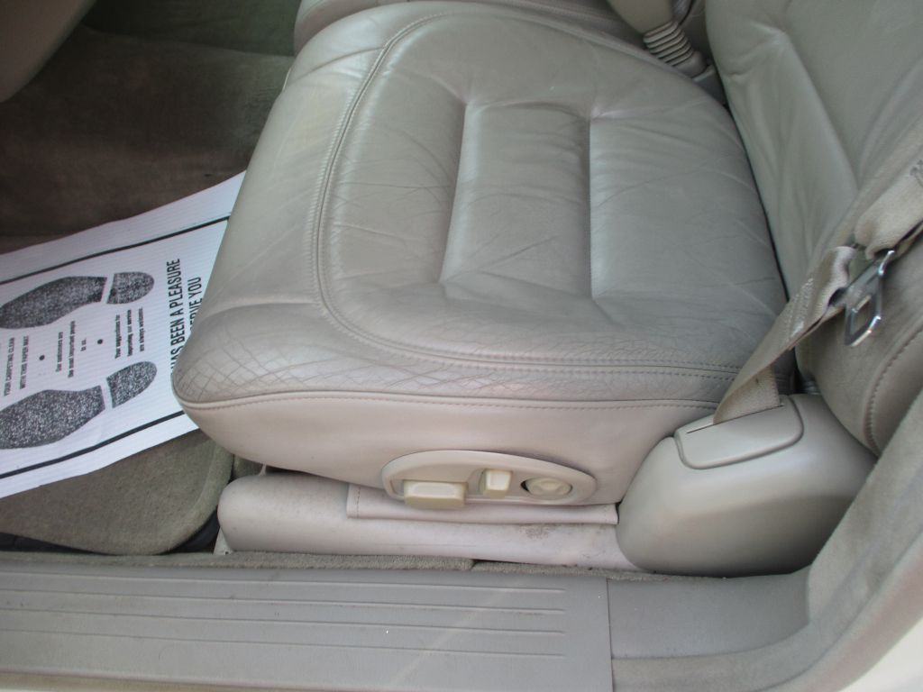 Photo 11 of this CADILLAC DEVILLE