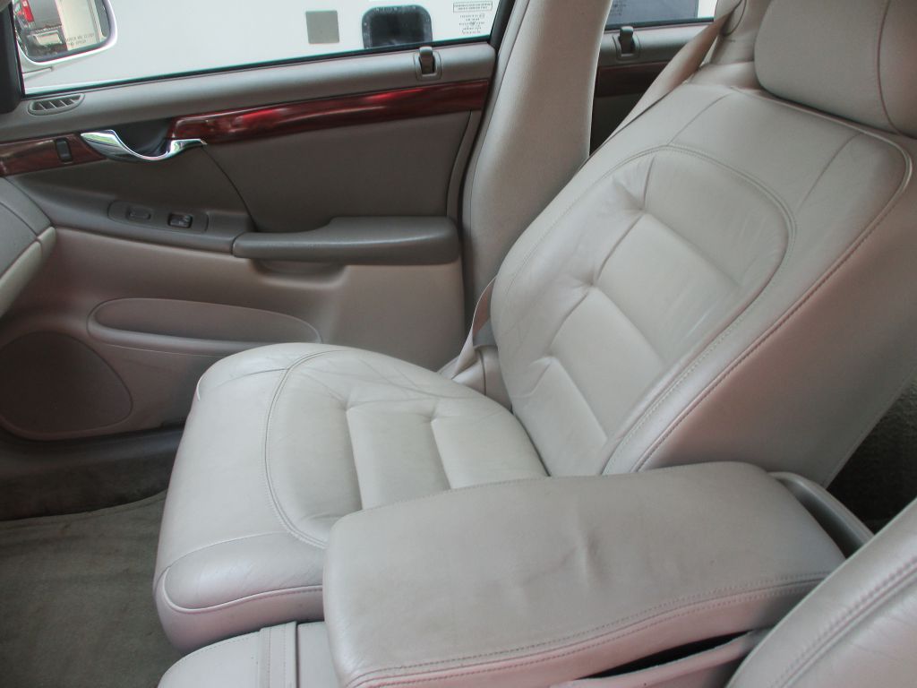 Photo 13 of this CADILLAC DEVILLE