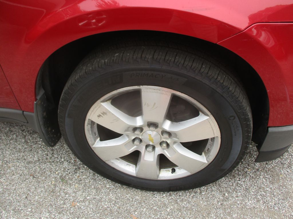 Photo 3 of this CHEVROLET TRAVERSE