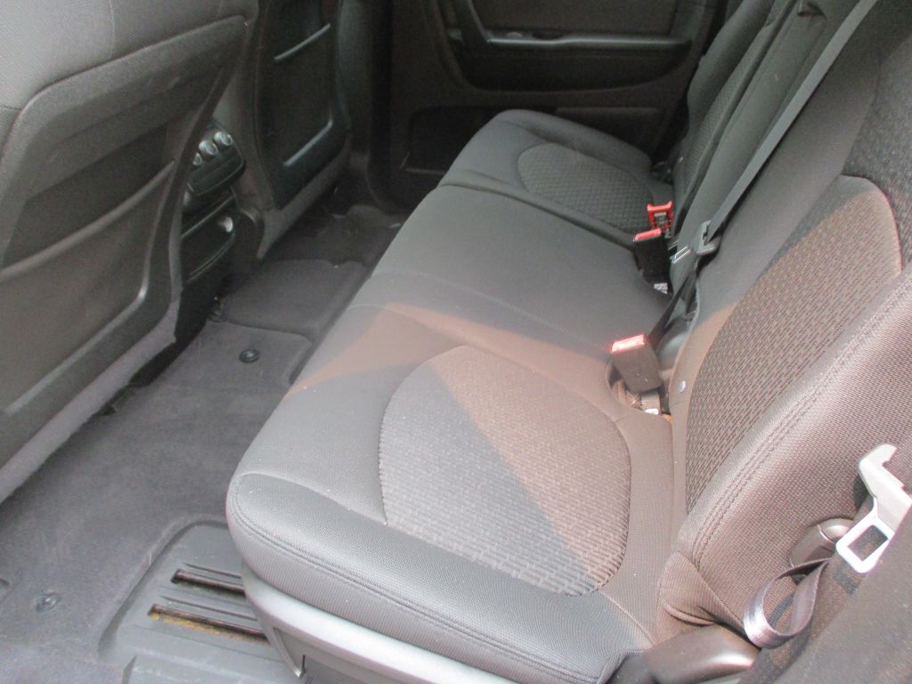 Photo 7 of this CHEVROLET TRAVERSE