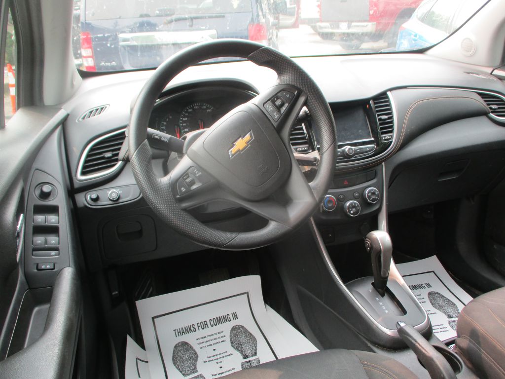 Photo 8 of this CHEVROLET TRAX