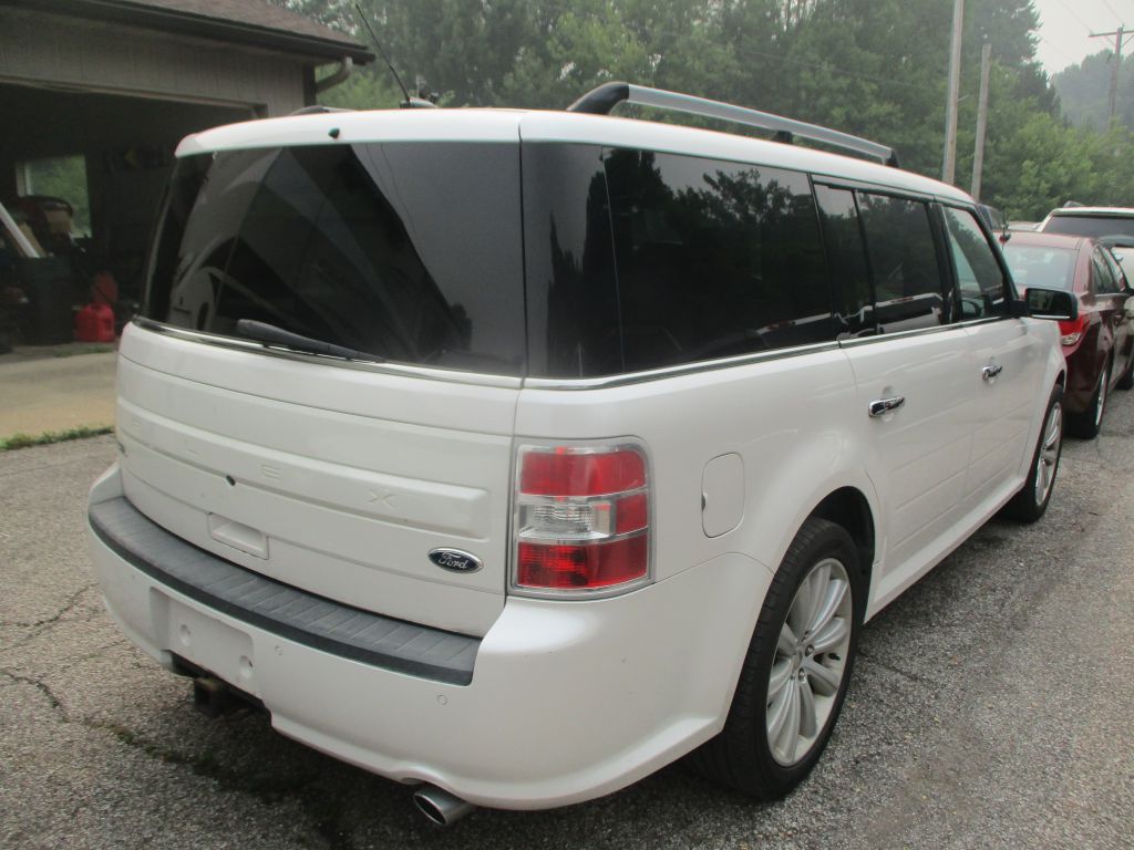 Photo 3 of this FORD FLEX