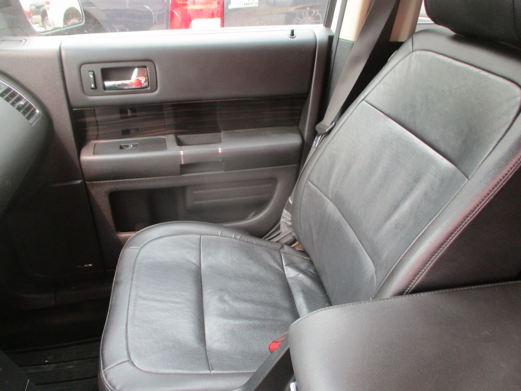Photo 13 of this FORD FLEX