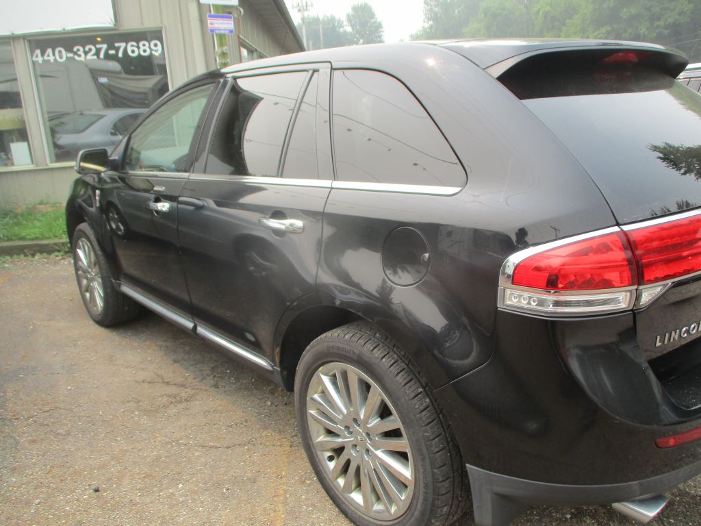Photo 8 of this LINCOLN MKX