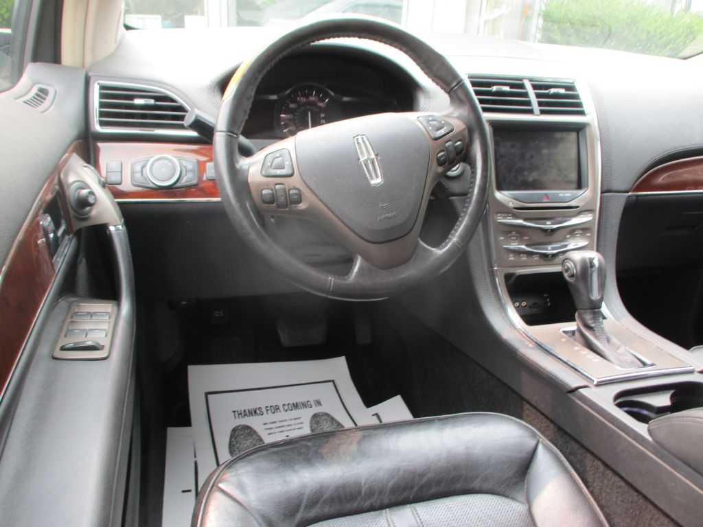 Photo 10 of this LINCOLN MKX