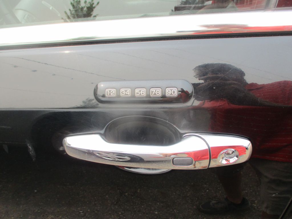 Photo 11 of this LINCOLN MKX