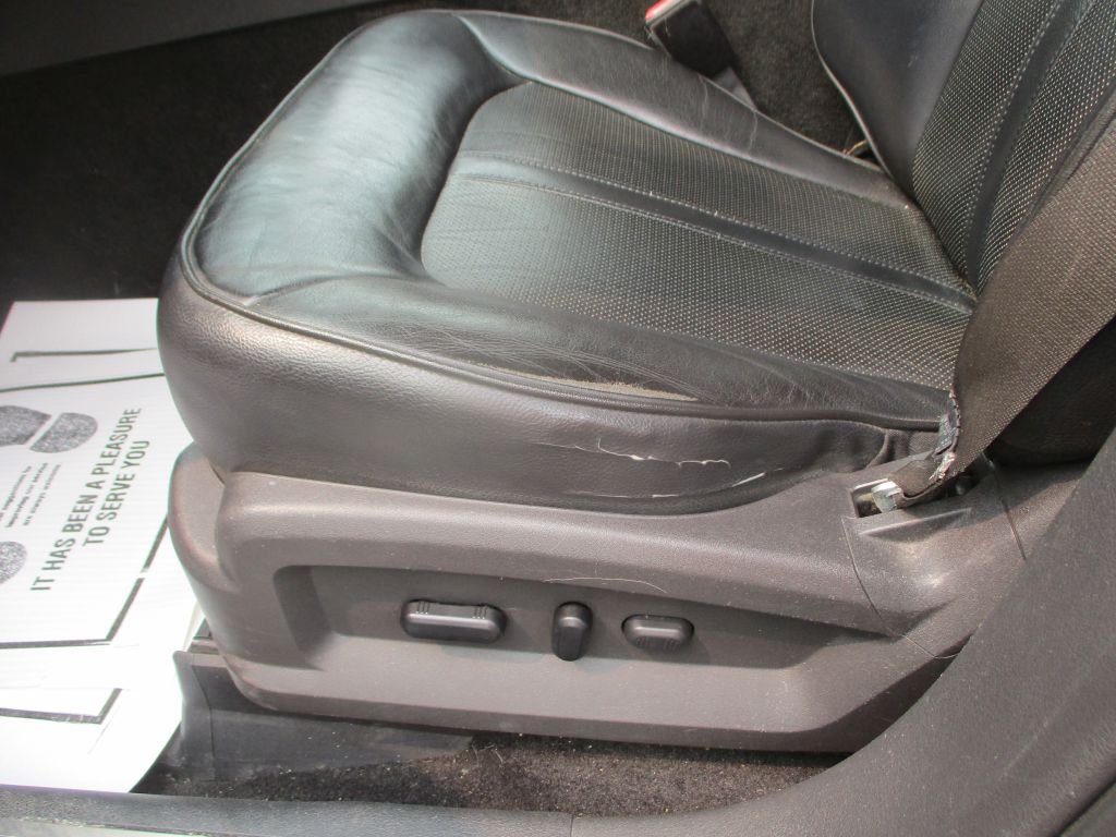 Photo 13 of this LINCOLN MKX