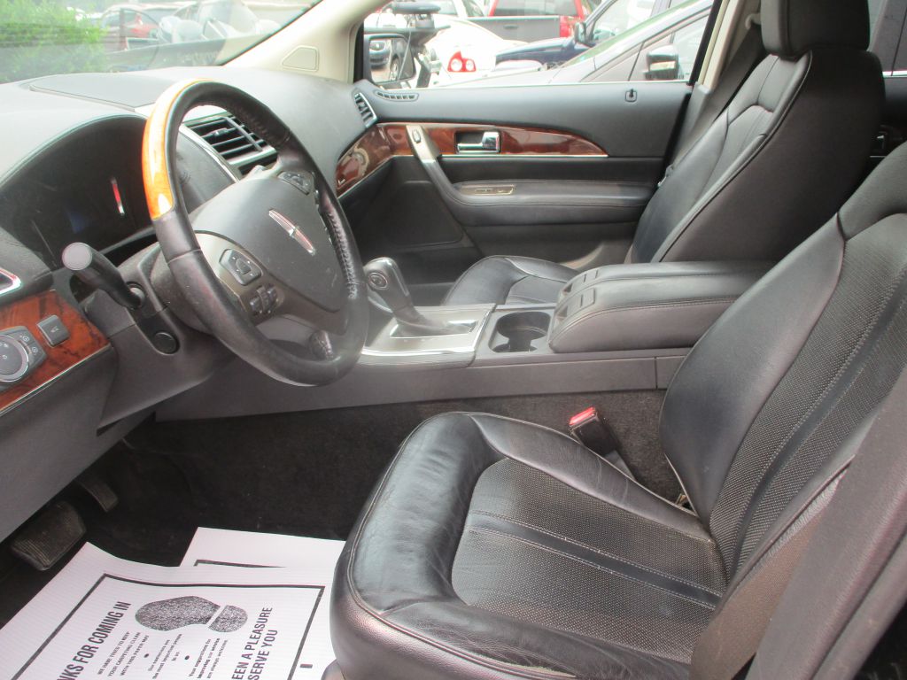 Photo 14 of this LINCOLN MKX
