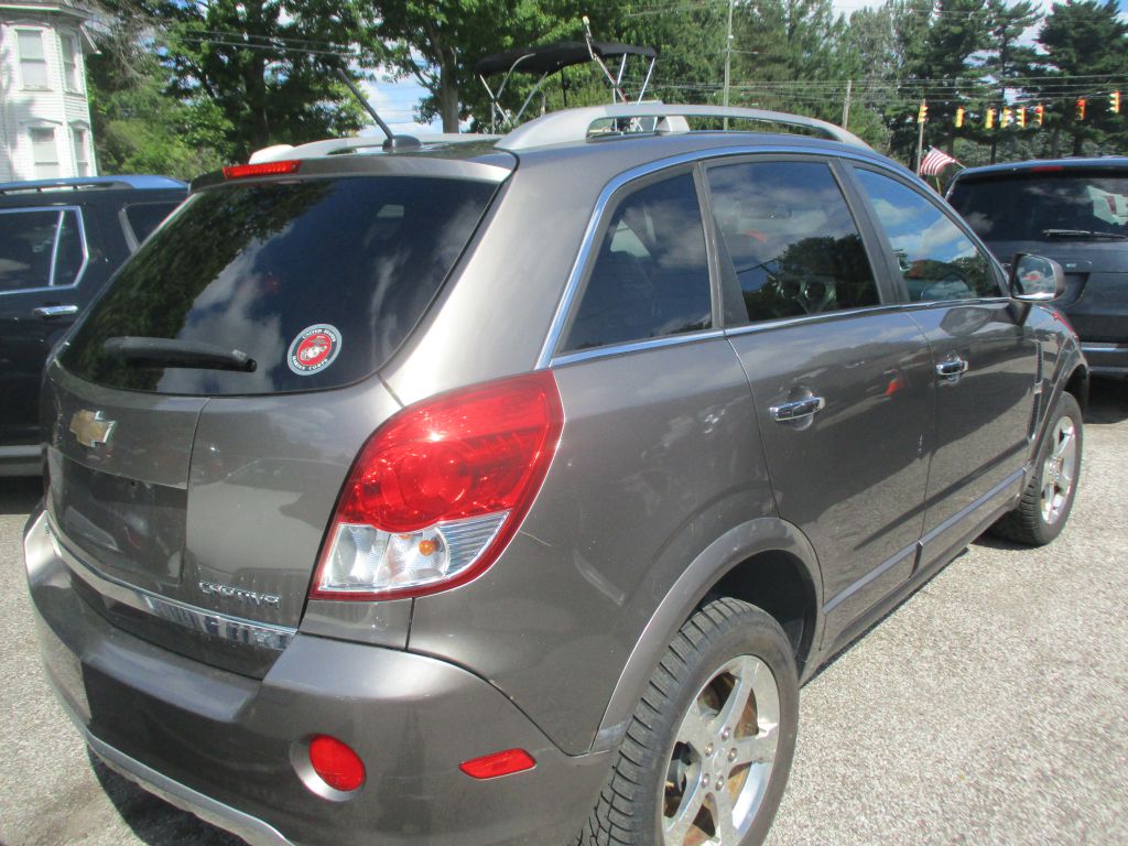 Photo 4 of this CHEVROLET CAPTIVA