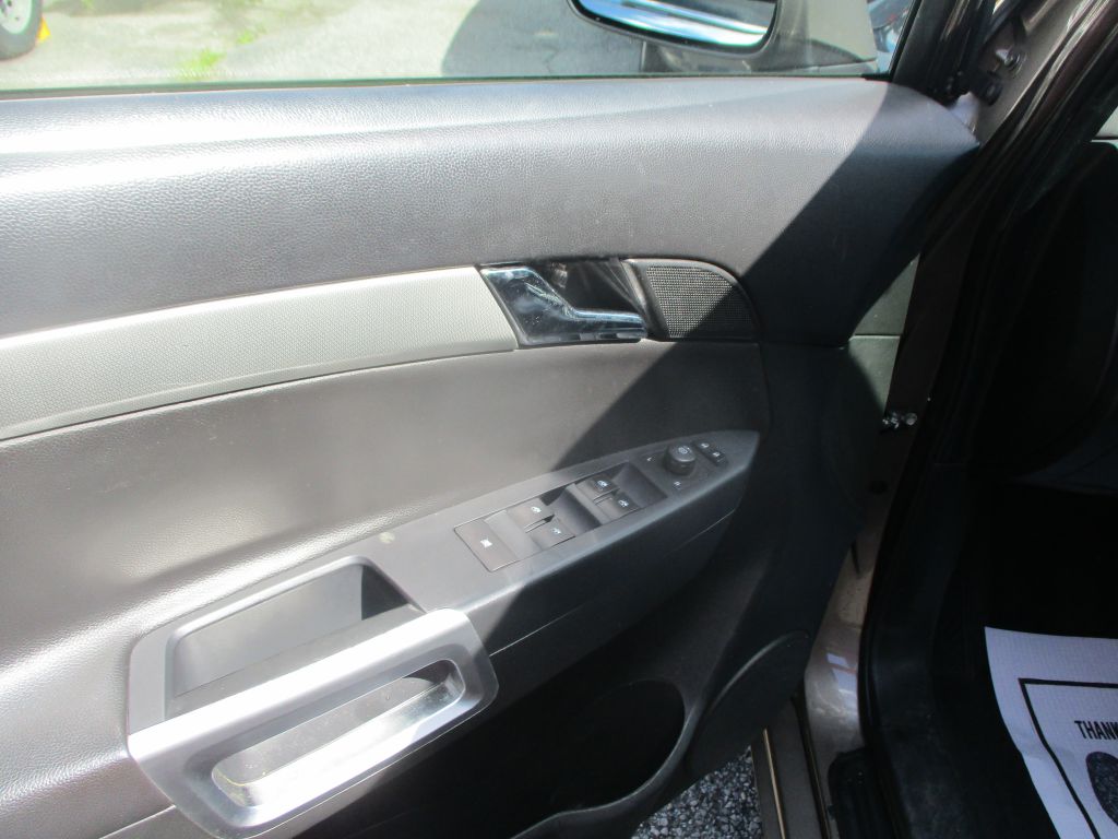 Photo 9 of this CHEVROLET CAPTIVA