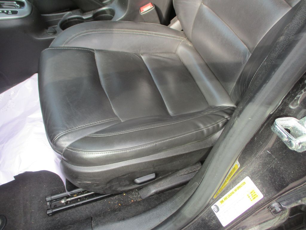 Photo 11 of this CHEVROLET CRUZE