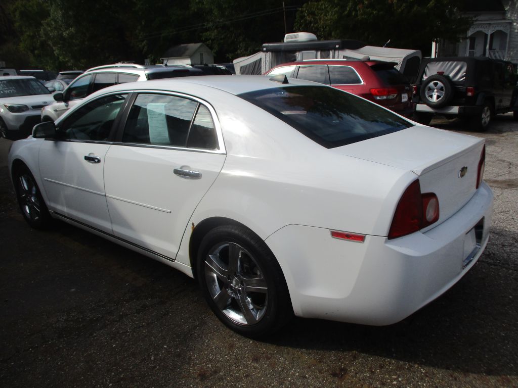 Photo 5 of this CHEVROLET MALIBU