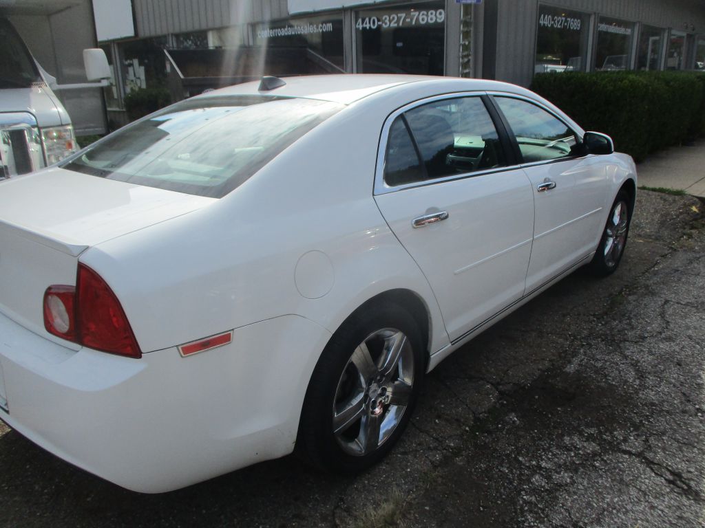 Photo 7 of this CHEVROLET MALIBU