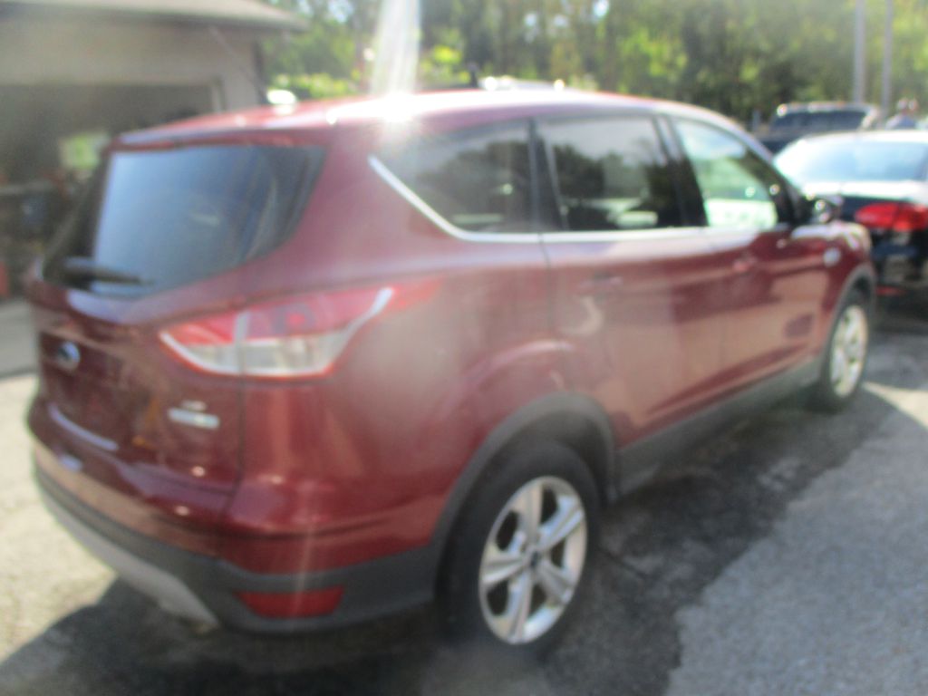 Photo 4 of this FORD ESCAPE