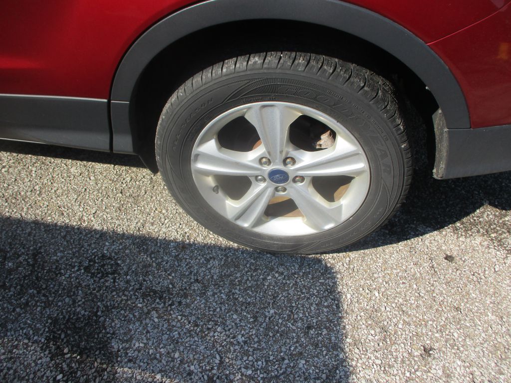 Photo 6 of this FORD ESCAPE